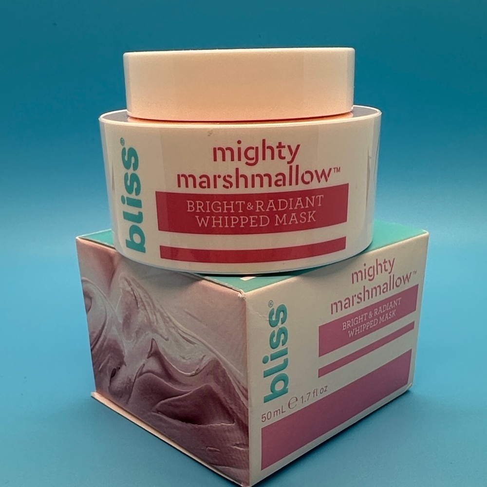 Bliss Mighty Marshmallow Bright & Radiant Mask - Pink and White